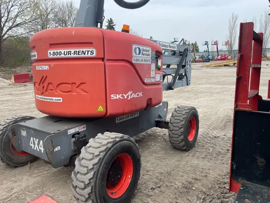 2017 Skyjack SJ46AJ Articulating Boom Lift