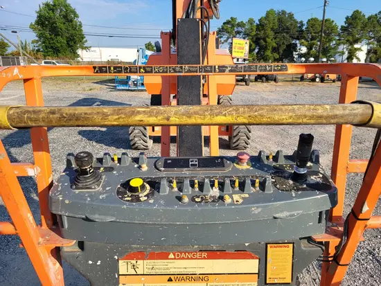 2017 JLG 800AJ Articulating Boom Lift