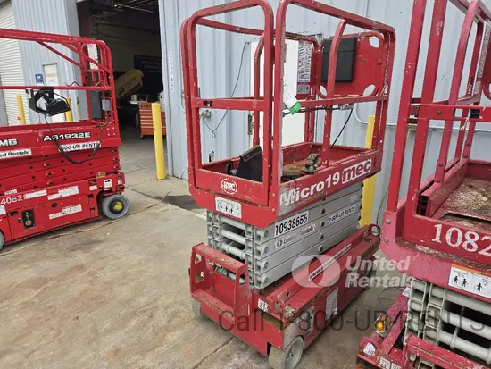 2019 MEC MICRO 19 Scissor Lift