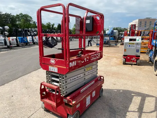 2018 MEC MICRO 19 Scissor Lift