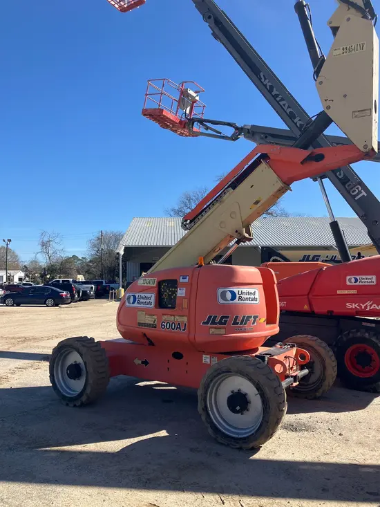 2017 JLG 600AJ Articulating Boom Lift