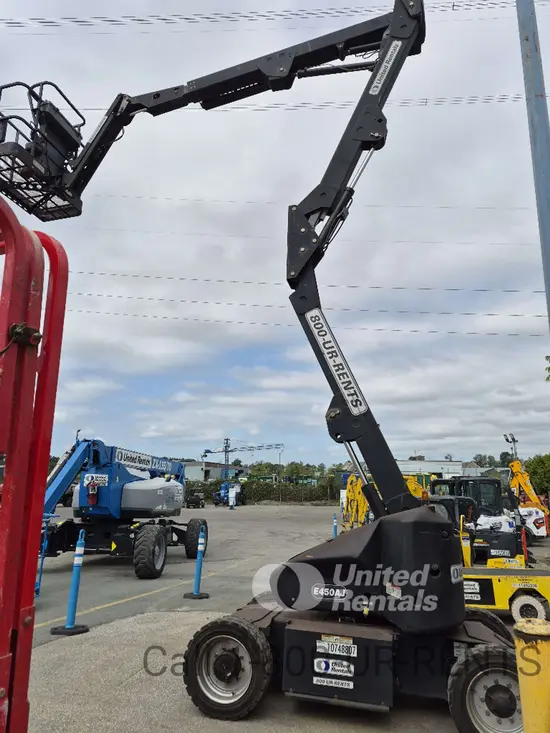 2018 JLG E450AJ Articulating Boom Lift