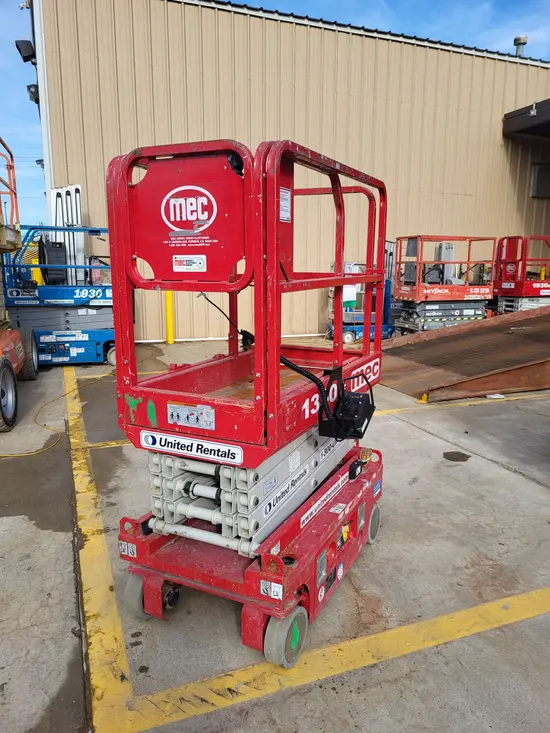2017 MEC 1330SE Scissor Lift