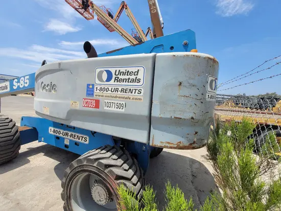 2015 Genie S-85 Boom Lift