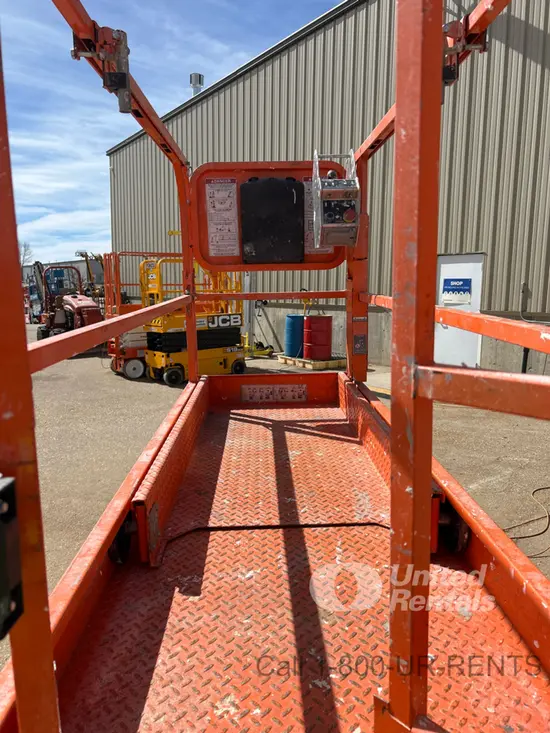 2019 Snorkel S3226E Scissor Lift