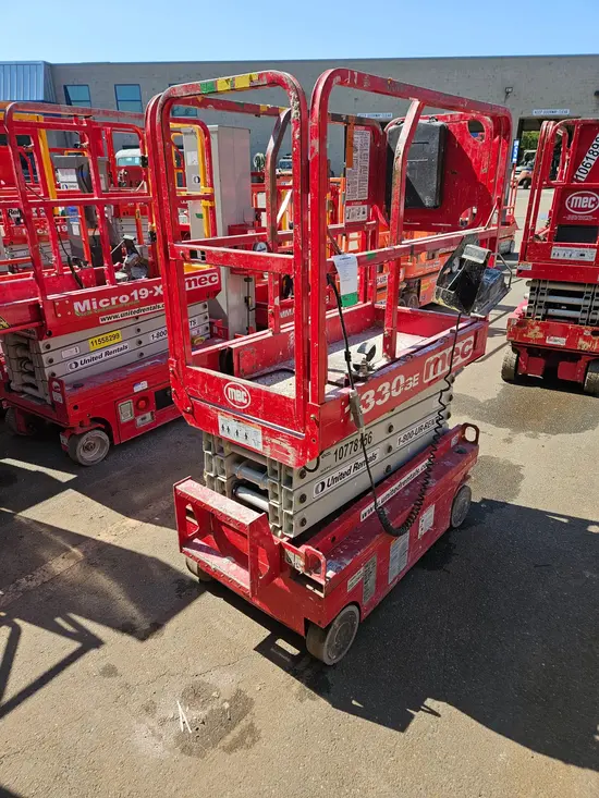 2018 MEC 1330SE Scissor Lift