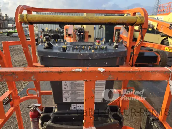 2017 JLG E400AJPN Articulating Boom Lift