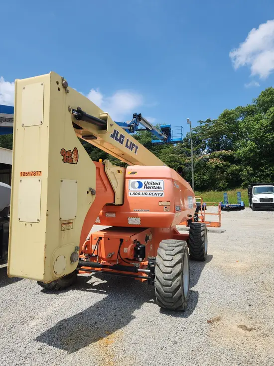 2017 JLG 800AJ Articulating Boom Lift