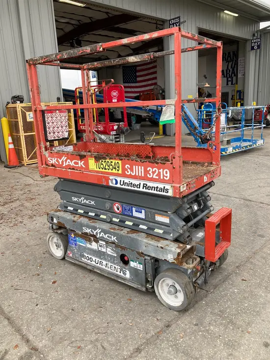 2016 Skyjack SJIII3219 Scissor Lift