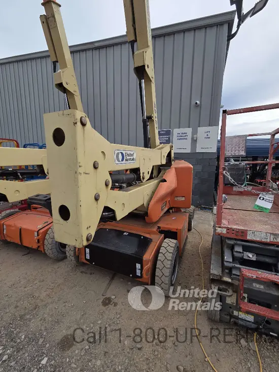 2017 JLG E400AJPN Articulating Boom Lift