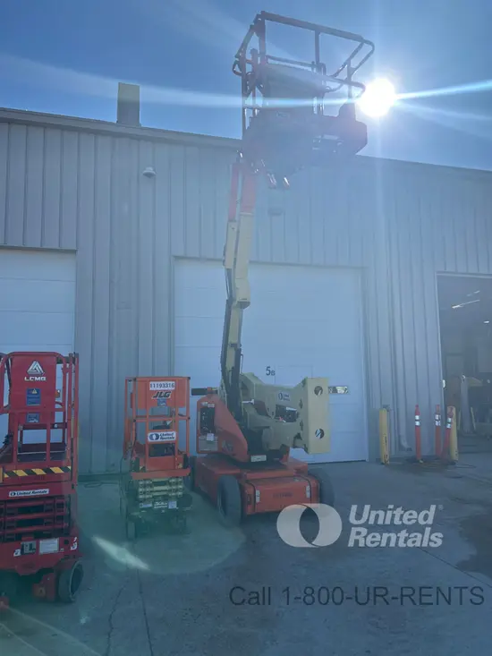 2013 JLG E400AJPN Articulating Boom Lift