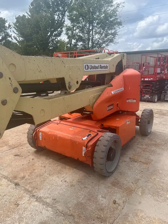 2017 JLG E450AJ Articulating Boom Lift