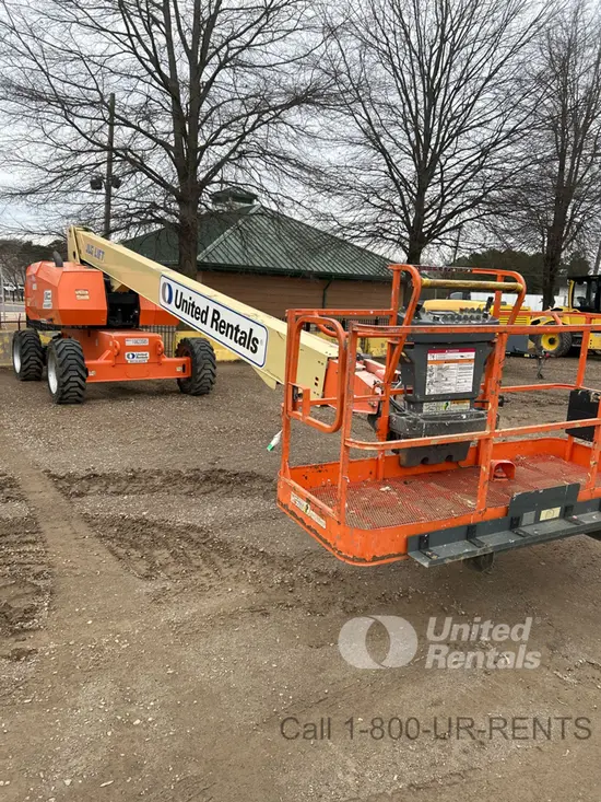 2018 JLG 800S Boom Lift