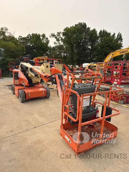 2018 JLG E400AJPN Articulating Boom Lift