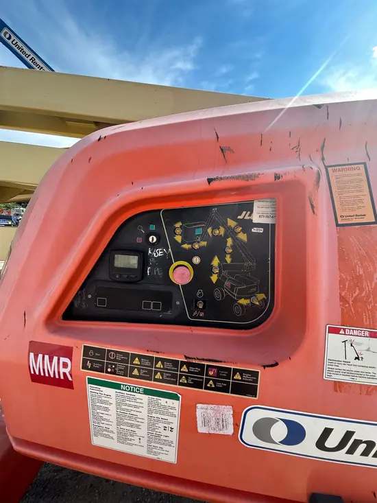 2017 JLG 450AJ Articulating Boom Lift