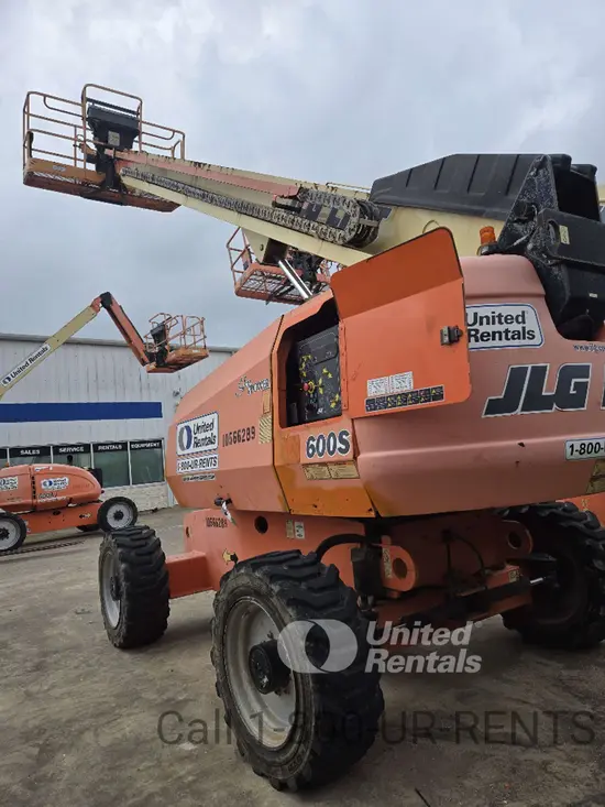 2017 JLG 600S Boom Lift