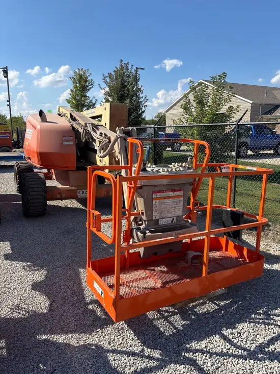 2017 JLG 450AJ Articulating Boom Lift