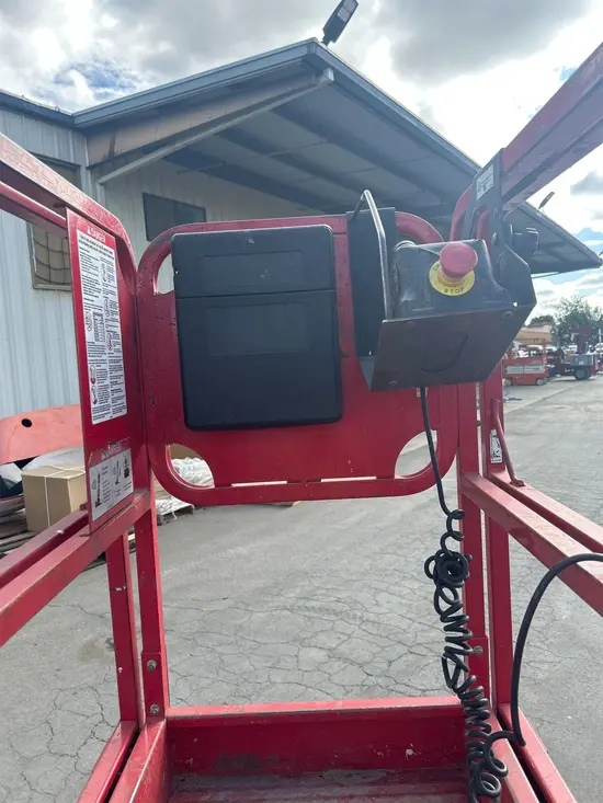 2019 MEC MICRO 19 Scissor Lift