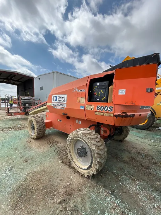 2017 JLG 600S Boom Lift