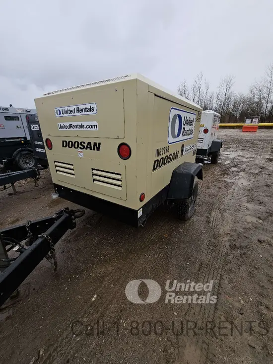 2021 Doosan P425/HP375WCUT4 Air Compressor