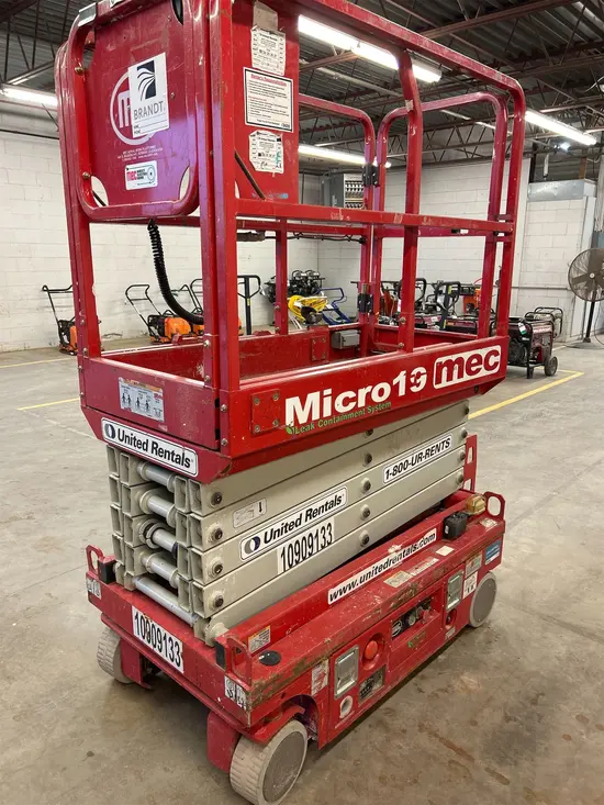 2019 MEC MICRO 19 Scissor Lift