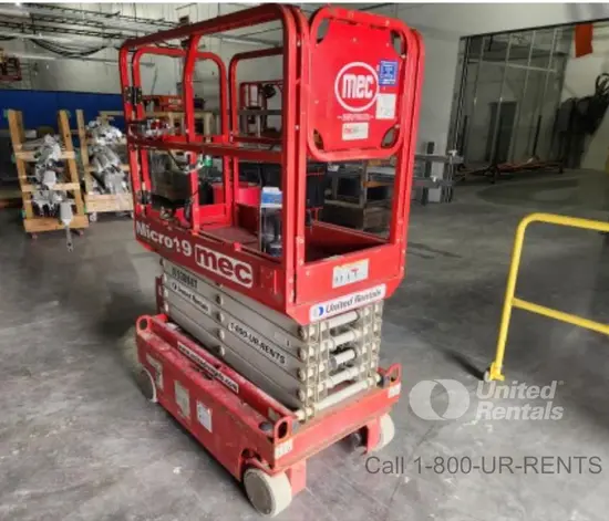 2019 MEC MICRO 19 Scissor Lift