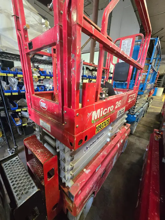 2019 MEC MICRO 26 Scissor Lift