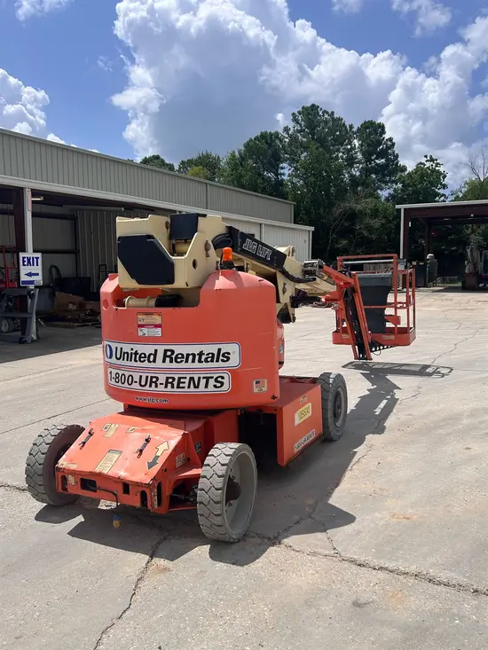 2017 JLG E400AJPN Articulating Boom Lift