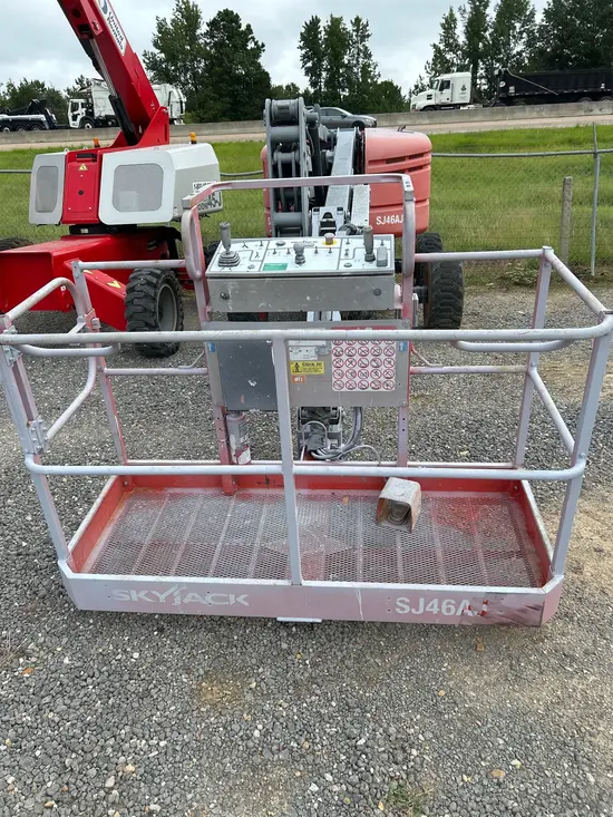 2017 Skyjack SJ46AJ Articulating Boom Lift