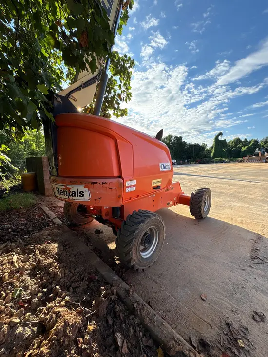 2017 JLG 400S Boom Lift