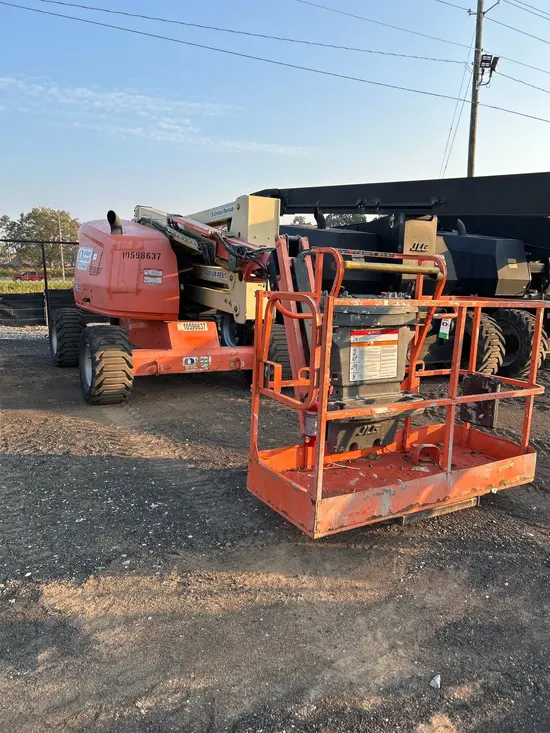 2017 JLG 450AJ Articulating Boom Lift