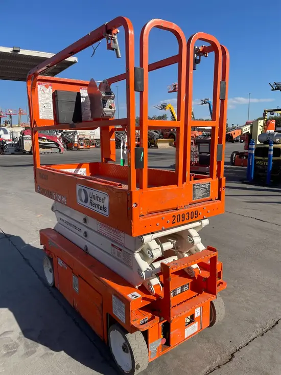 2018 Snorkel S3219E Scissor Lift