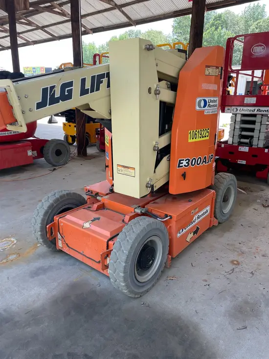 2017 JLG E300AJP Articulating Boom Lift