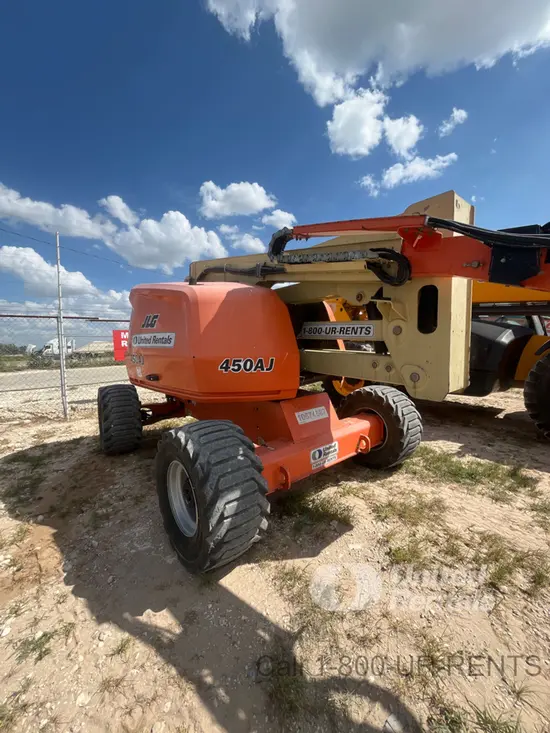 2017 JLG 450AJ Articulating Boom Lift
