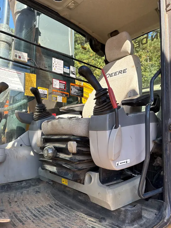 2019 John Deere 300G LC Excavator