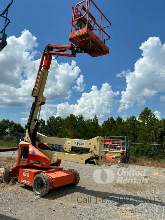 2018 JLG E450AJ Articulating Boom Lift
