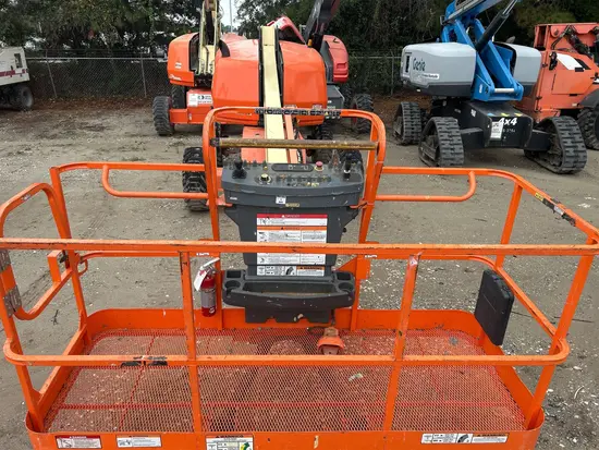 2018 JLG 400S Boom Lift