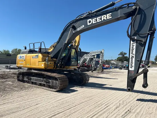 2019 John Deere 350G Excavator
