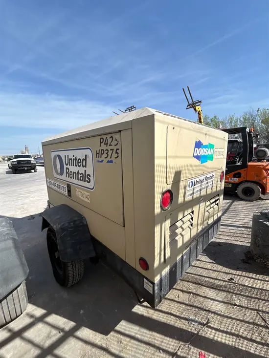 2018 Doosan P425/HP375WCUT4 Air Compressor