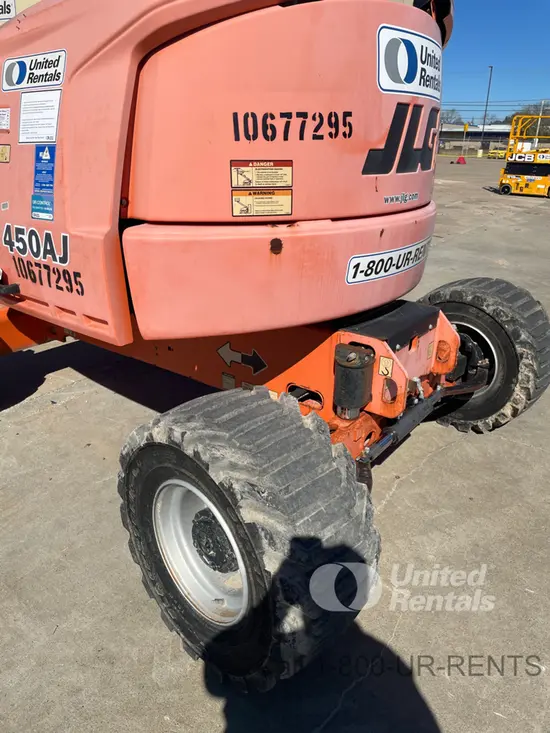 2017 JLG 450AJ Articulating Boom Lift