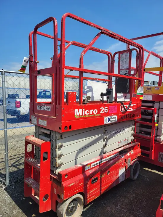 2019 MEC MICRO 26 Scissor Lift