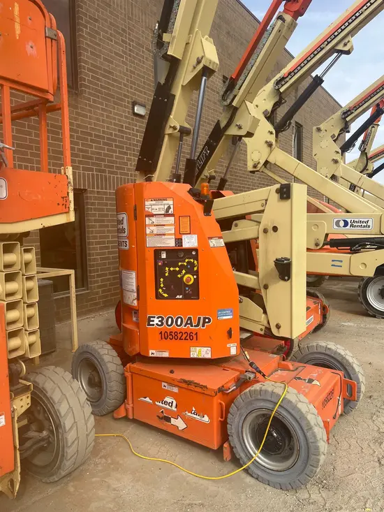 2017 JLG E300AJP Articulating Boom Lift