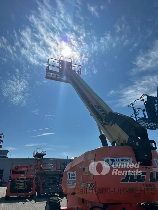 2017 JLG 600S Boom Lift