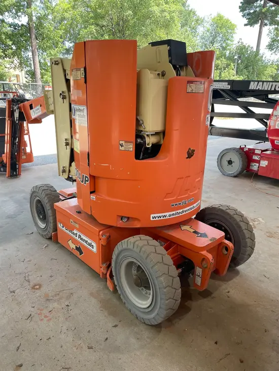 2017 JLG E300AJP Articulating Boom Lift