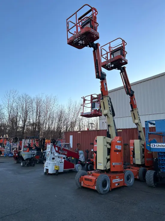 2017 JLG E300AJP Articulating Boom Lift