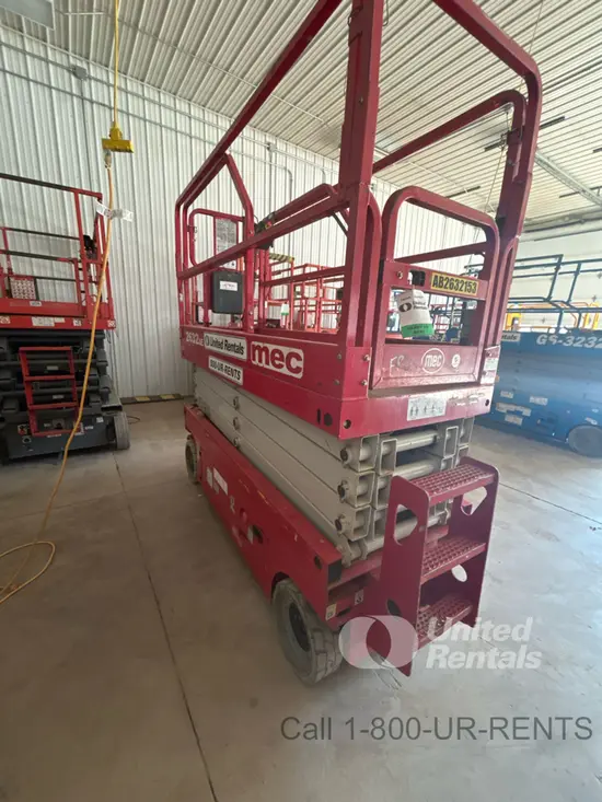 2018 MEC 2632SE Scissor Lift