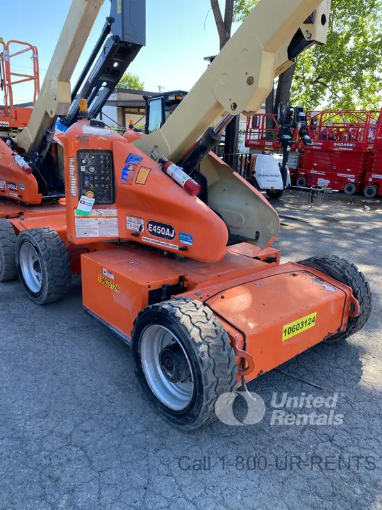 2017 JLG E450AJ Articulating Boom Lift
