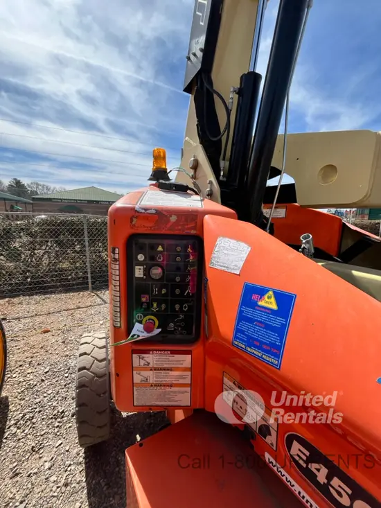2017 JLG E450AJ Articulating Boom Lift