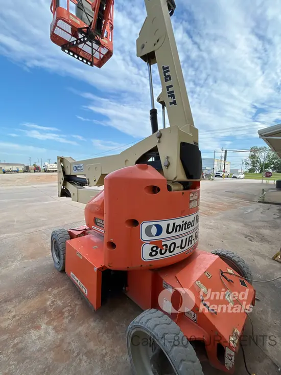 2018 JLG E400AJPN Articulating Boom Lift