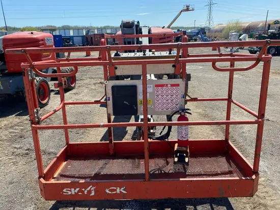2017 Skyjack SJ46AJ Articulating Boom Lift